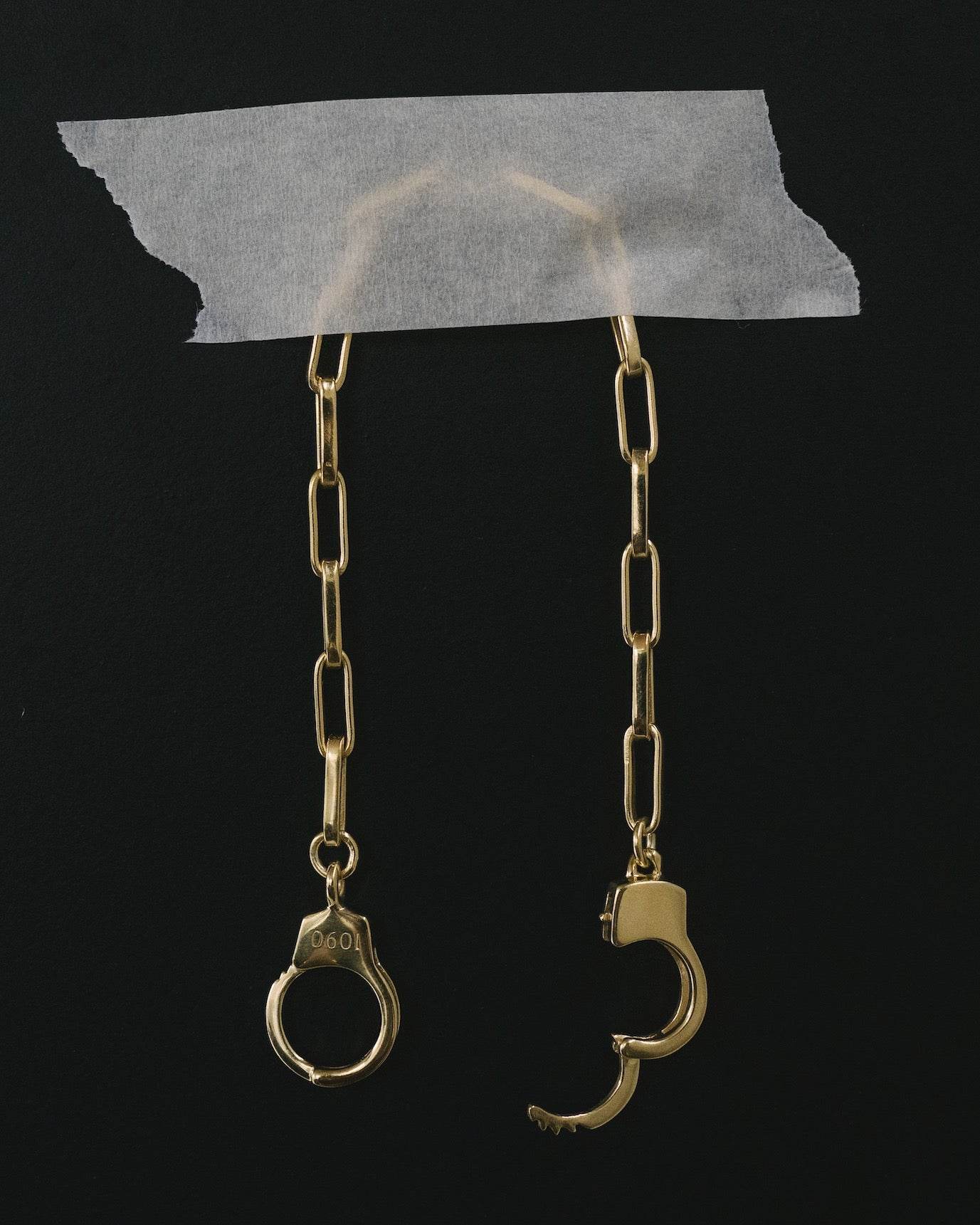 Gold Paperclip Bracelet - 1090